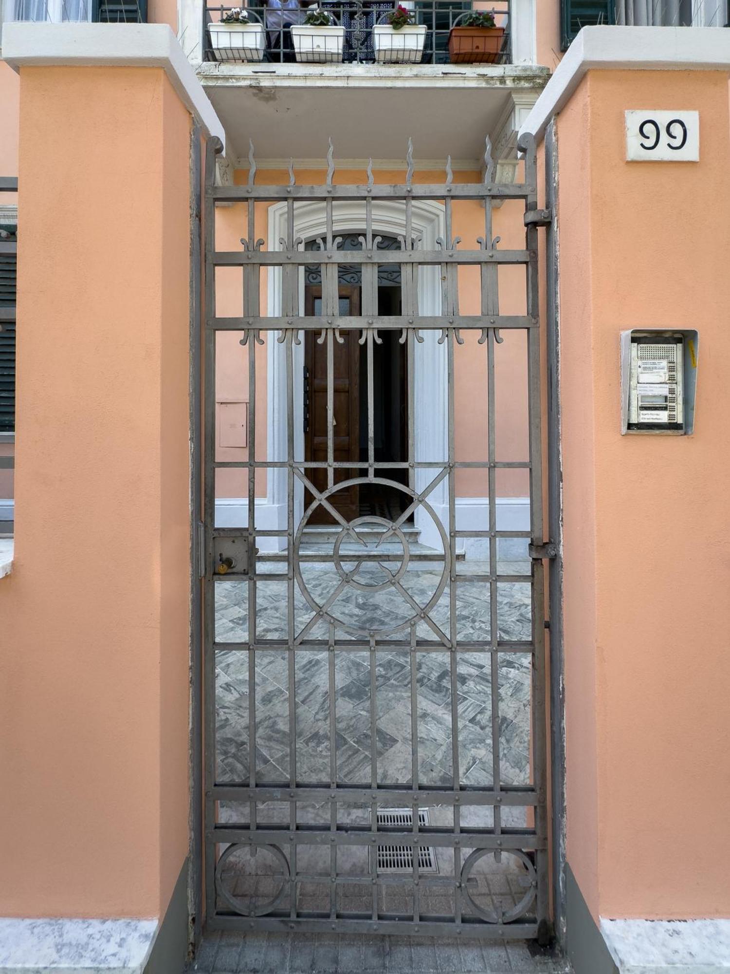 La Casa Di Eli Appartamenti Pisa Kültér fotó
